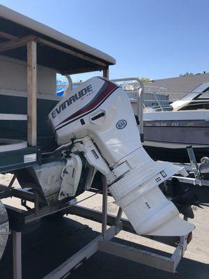 Just completed the install of this Evinrude E40ETEC on our customer's pontoon!!