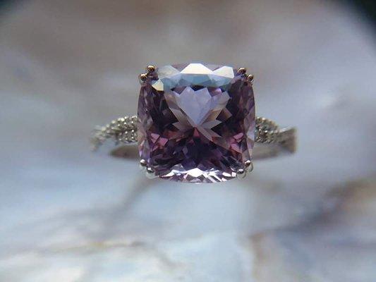 10kw Amethyst and Diamond Ring