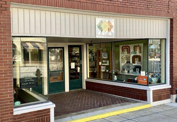 Quilt shop and yarn shop in downtown Bowing Green, Ohio.