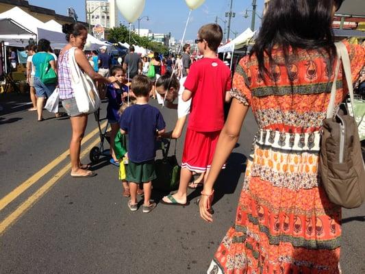 Waialae Ave blocked off