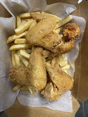 French fries and chicken wings platter