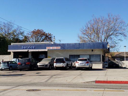 Service station from South Mayflower Ave.