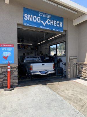 SMOG Check Station