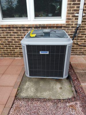 Outdoor Observer Heatpump