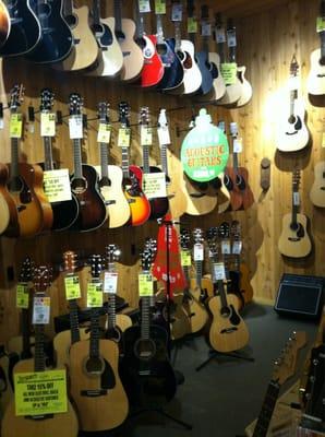 Acoustic guitar room