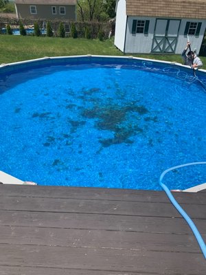 Pool Cleaning in Franklin NJ before