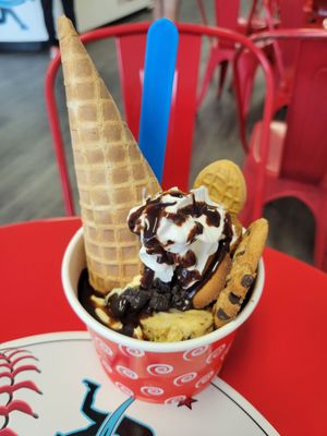 Froyo stacked with cookies and a cone!