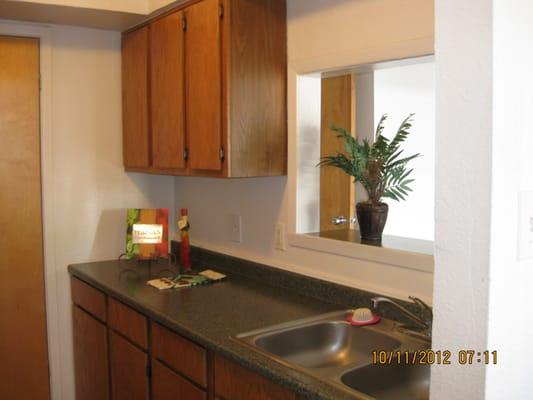 One bedroom apartment 675 square feet