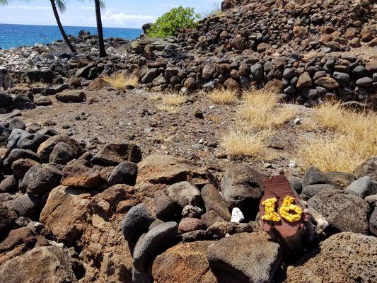 5/3/2019 - this doesn't look like much but it shows the floor of the houses were paved with basalt pebbles then covered with mats.