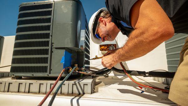 AC Maintenance & Repair Services