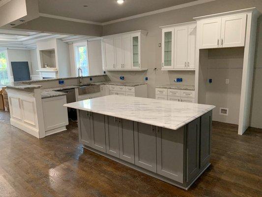 Full kitchen made by Top Stone Design