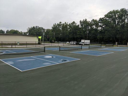 Pickleball at Whitley Branch Veterans Park, London