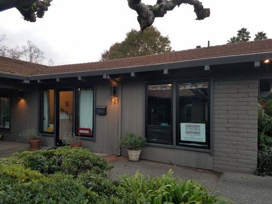 Sonoma Holistic Center where Sonoma Therapeutic Massage has its studio.