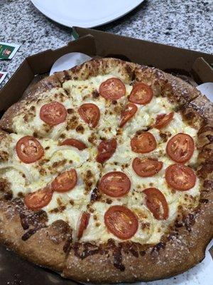 Roma Tomatoes & Onion Large Pizza w/ White Sauce