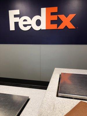 FedEx Ship Center