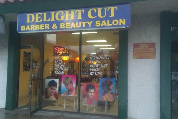 Entrance of Delight Cuts Beauty Salon/Barbershop