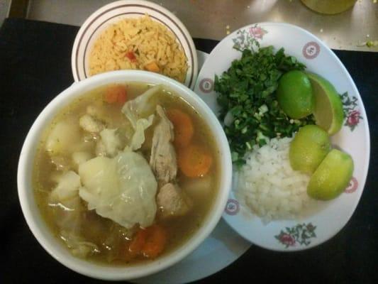 Caldo De Pollo