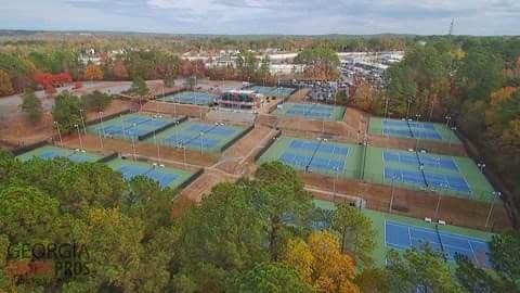 Very  nice tennis courts