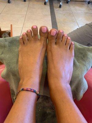 Shellac spearmint pedicure