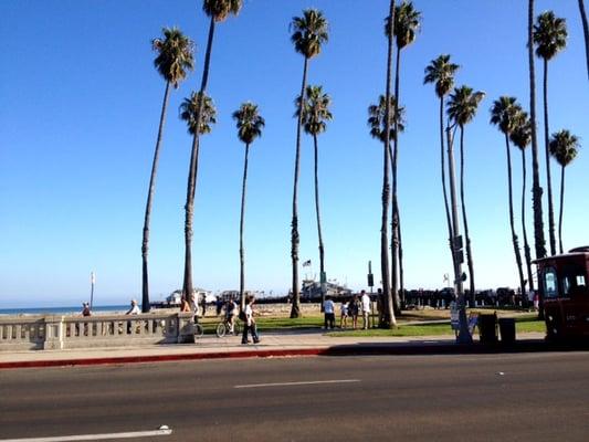 The view of the Santa Barbara pier.