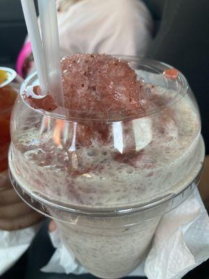 Small strawberry horchata raspado