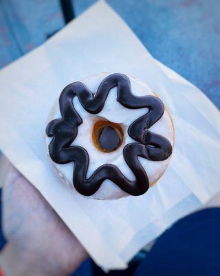 Chocolate star / $1.25