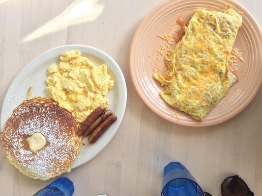 Left: super rising sun, Right: kimchi omelette (highly recommend!!)