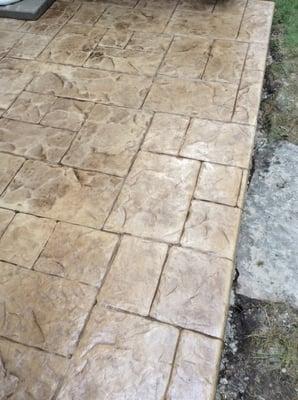 Stamped Concrete: Ashlar Slate with Smoky Terra Cotta. Fox Point, Wisconsin