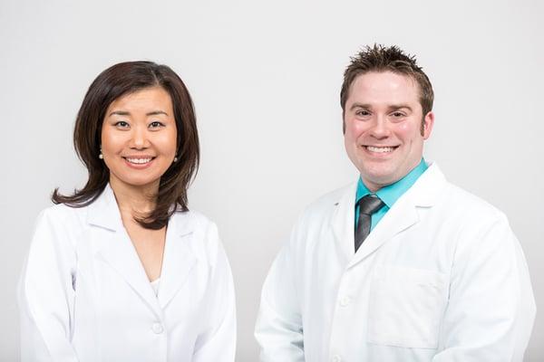 Photo of Dr. Julie Y. Lee and Dr. Matthew C. Ora