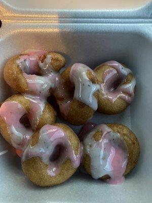 Snack tray freshly made right in front of you! They melt in your mouth! Yum! Added some blueberry and strawberry frosting.