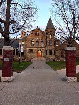 Hope College announced above the entrance to Graves Hall.