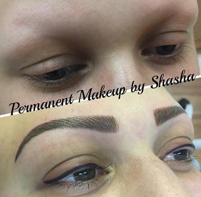 Natural 3D Brows and Eyeliner for Alopecia client.