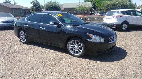 2014 Maxima on the lot