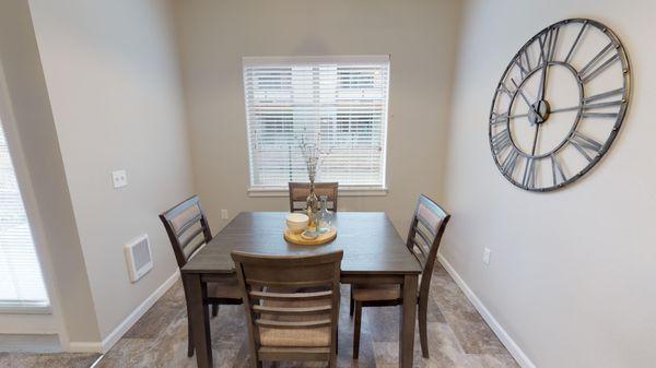 2 bed, 1 bath dining area