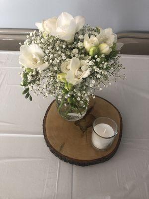 Small centerpieces for an intimate engagement party