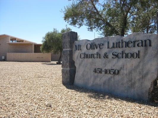 Mt Olive Lutheran Church & School