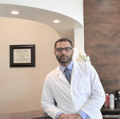 Dr. Sukhmanjit Seera DDS