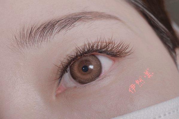 natural and comfortable eyelash extensions