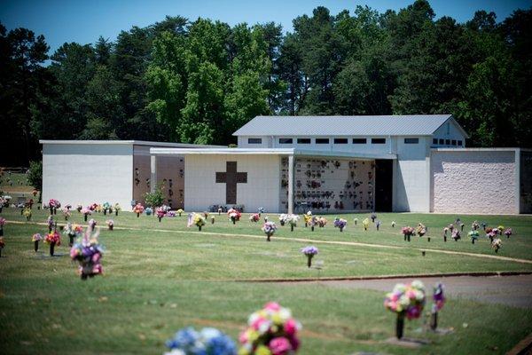 Chapel mausoleum