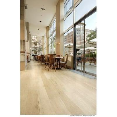 Top quality laminate flooring at wholesale pricing