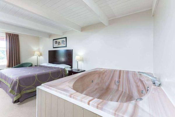 1 King Bed Suite