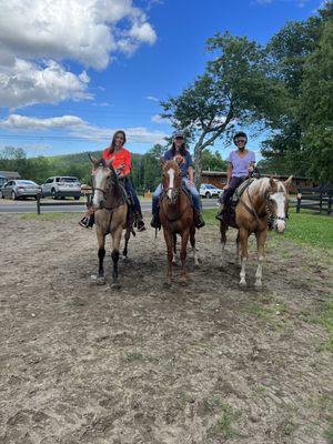 Special farm/horse ranch in the Adirondacks. Ride was fun. Trails are well maintained and the ranch is beautiful. Animals r cared for