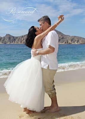 Destination wedding photographer {Cabo San Lucas}