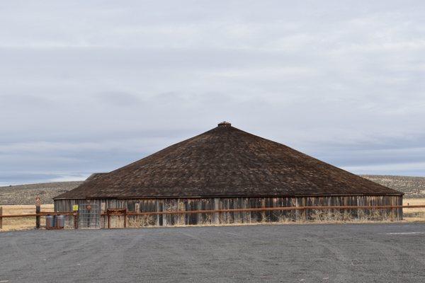 Round barn