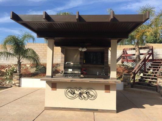 Bull Grills & Spas custom outdoor Kitchen