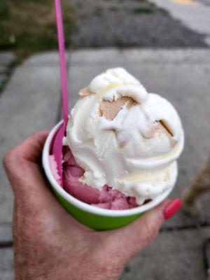 OH EM GEE! Peanut butter fluff and raspberry ... almost like a PB&J!