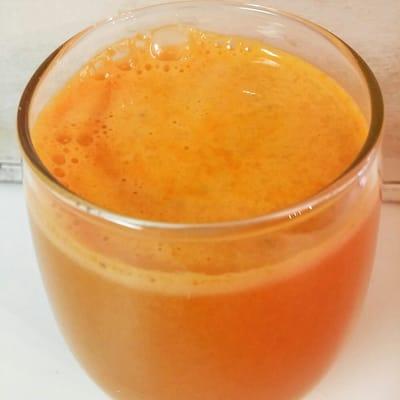 Carrot orange and apple blend