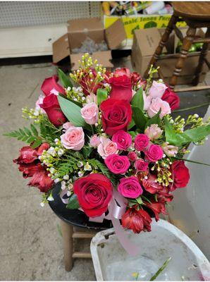 Linda's Flowers & Gifts Inc