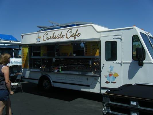 Curbside Cafe