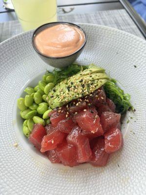 Tuna poke bowl